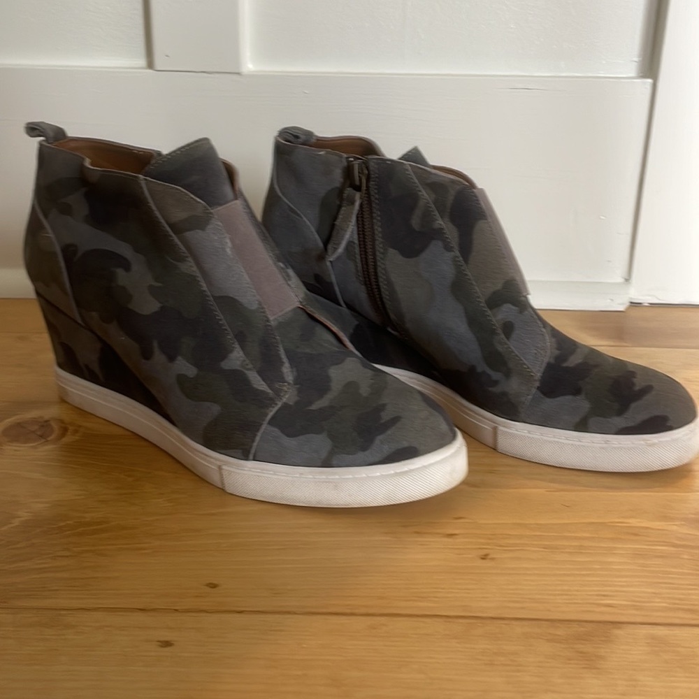 Linea paolo wedge sneakers